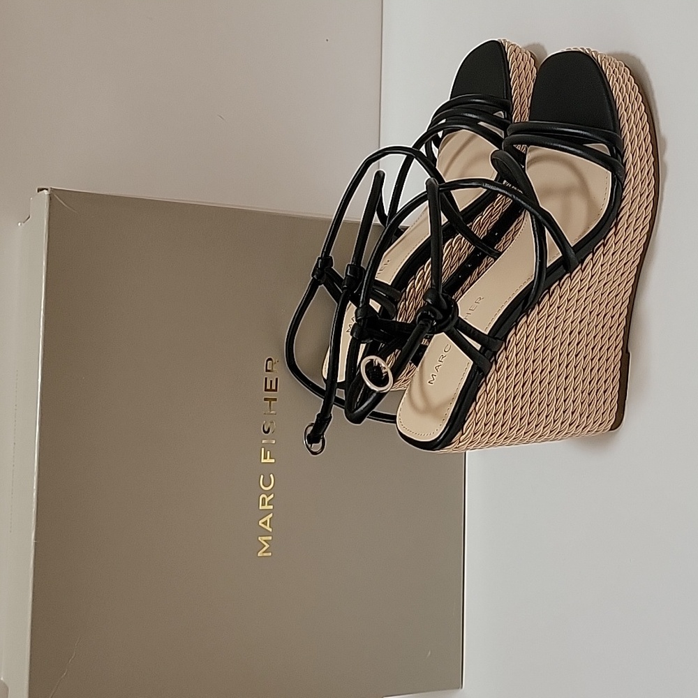 NWOT Marc Fisher Espadrille Wedge Sandals Black Sz: 6 - Picture 2 of 10